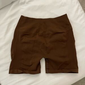 Alphalete Amplify Shorts